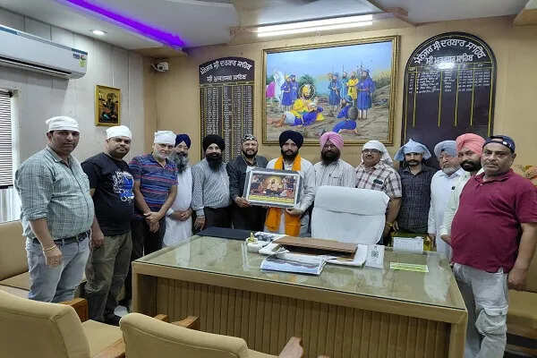 श्री दरबार साहिब के नए मैनेजर का सम्मान समारोह