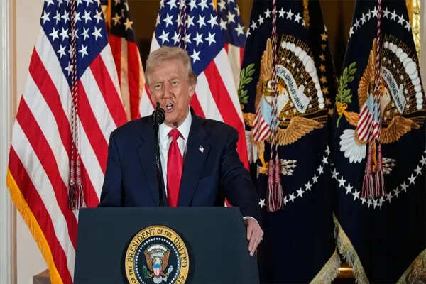 महंगाई की चपेट में अमेरिका: व्हाइट हाउस ने टैरिफ हटाने की योजना बनाई