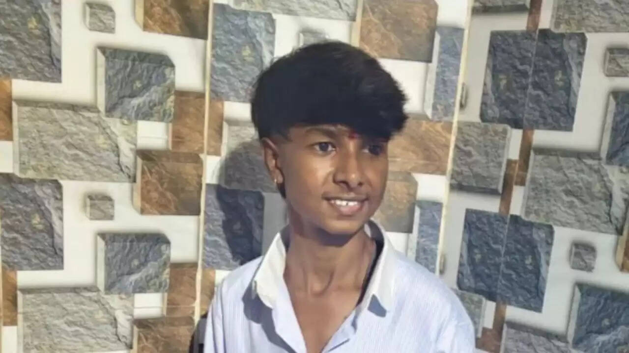 दिल्ली के त्रिलोकपुरी में 17 वर्षीय छात्र की हत्या: किशोरों के बीच बढ़ती हिंसा पर सवाल