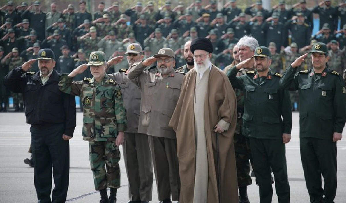 ईरान में खामेनेई की हत्या के बाद बढ़ा तनाव, अमेरिका-इजराइल हमलों का जवाब