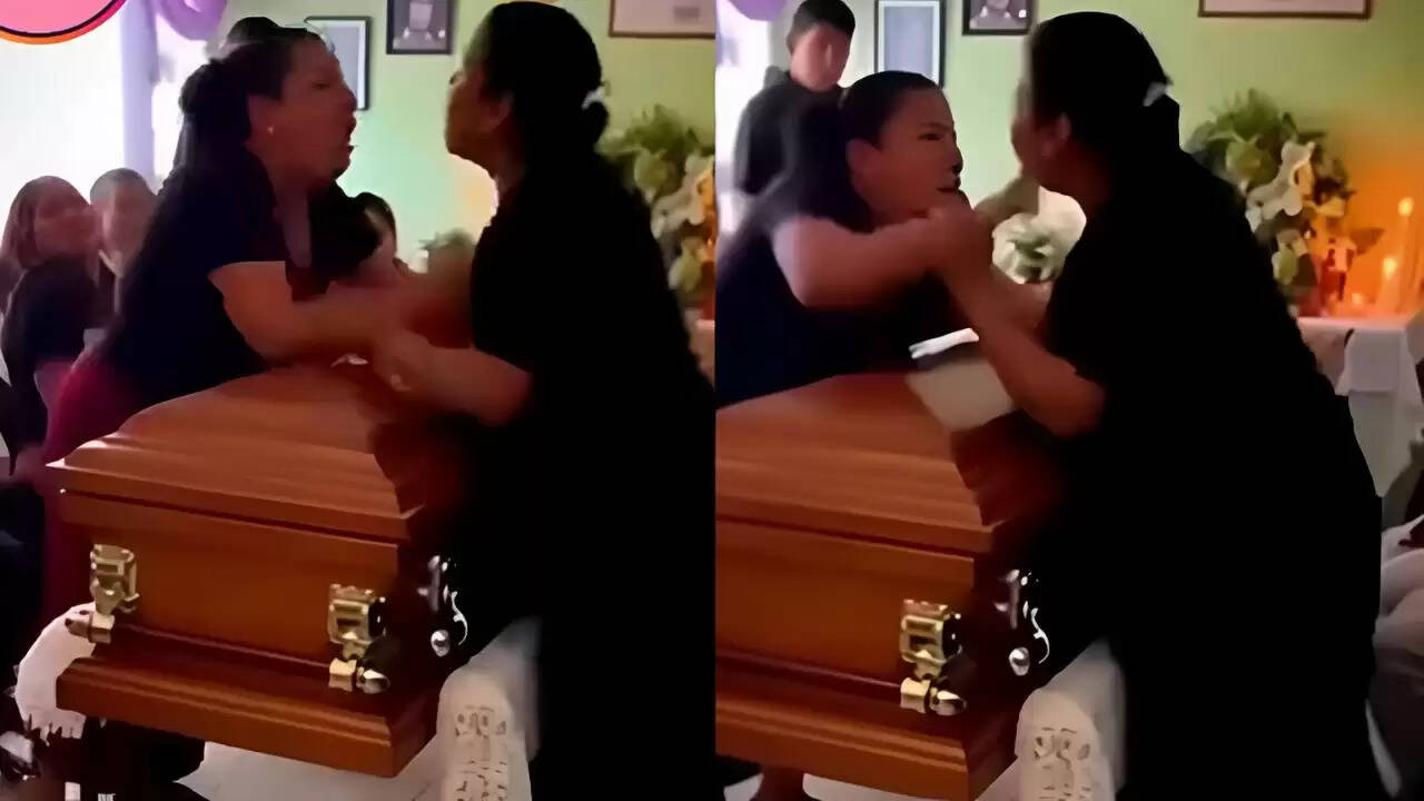 अमेरिका में अंतिम संस्कार के दौरान दो गर्लफ्रेंड्स के बीच झगड़ा