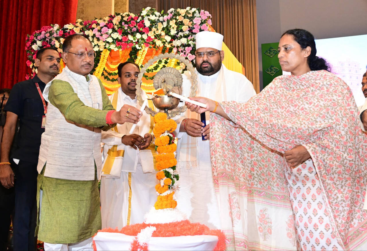 पूज्य संतों का आशीर्वाद सदैव प्रदेश पर बना रहे-मुख्यमंत्री