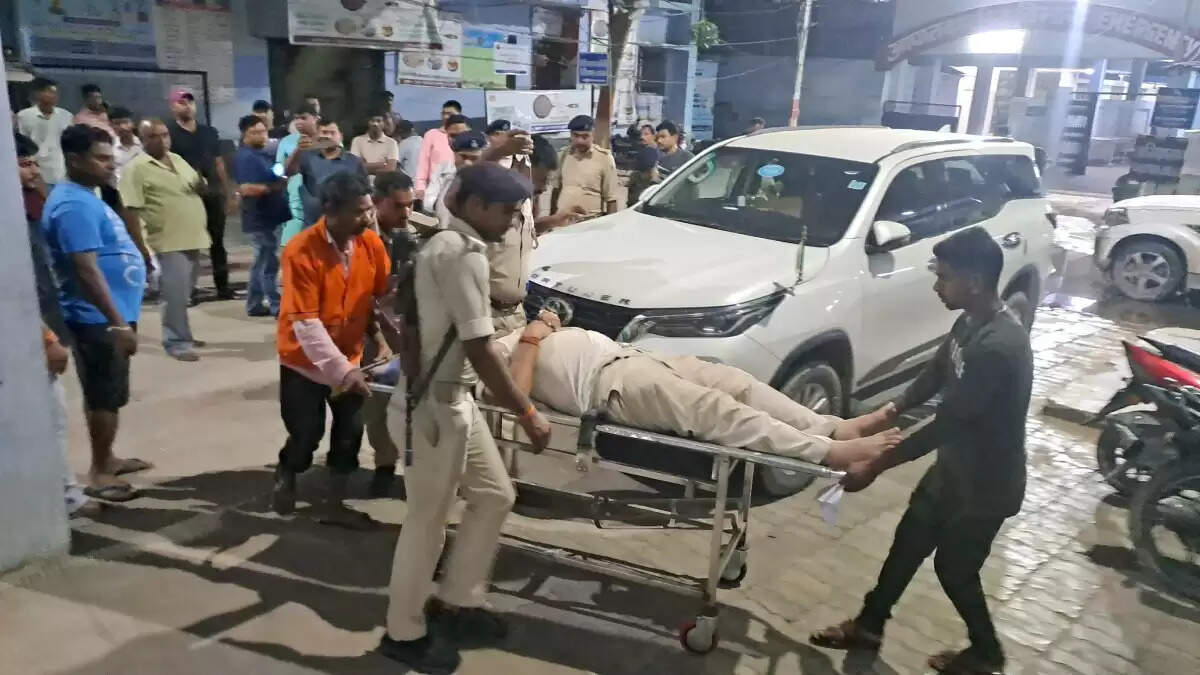 तेजस्वी यादव के काफिले में सड़क दुर्घटना, तीन लोग घायल