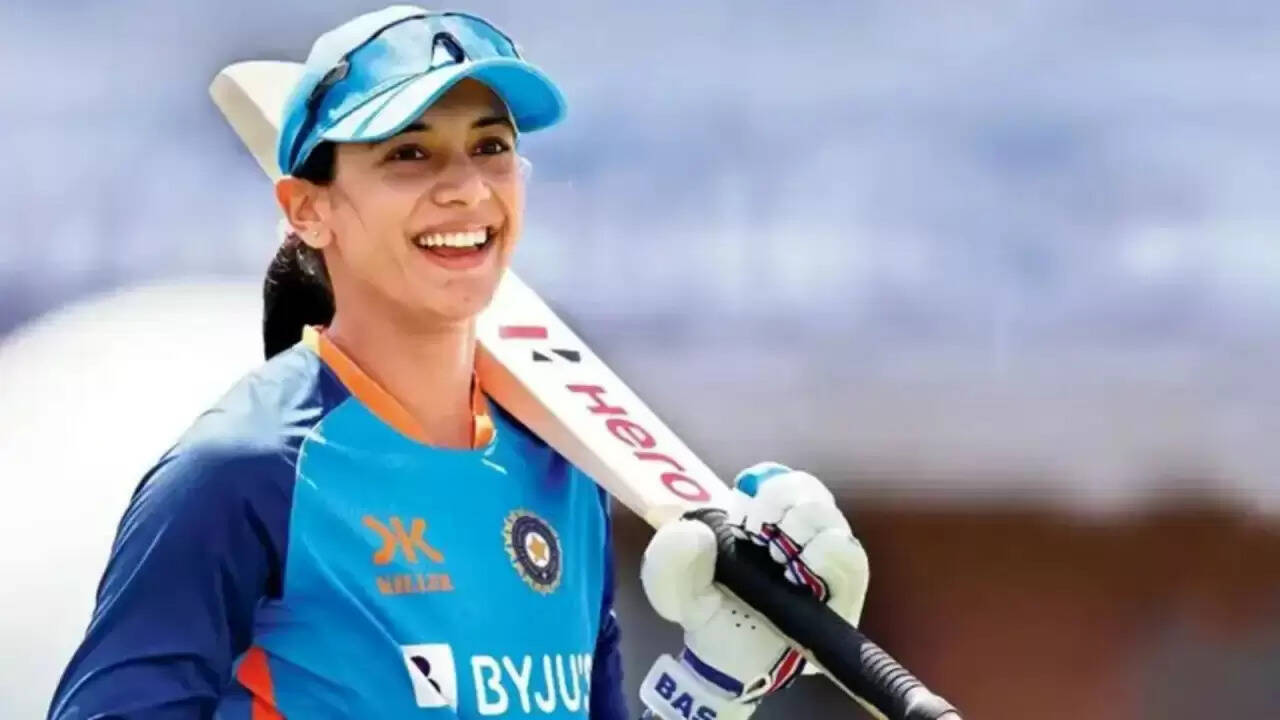 Smriti Mandhana ने ICC Women's World Cup 2025 में बनाया नया रिकॉर्ड, जानें कैसे