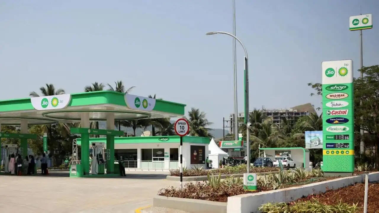 क्या भारत में ईंधन की कमी है? जानिए पेट्रोल-डीजल की बढ़ती कीमतों के पीछे की वजह