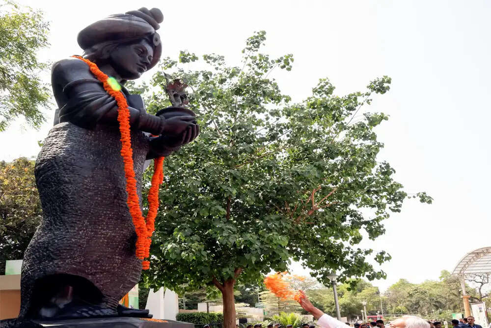 सम्राट अशोक: नैतिकता और मानवता के प्रतीक