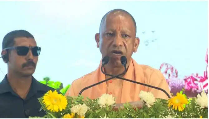 मुख्यमंत्री योगी आदित्यनाथ का विवादित टिप्पणियों पर सख्त बयान