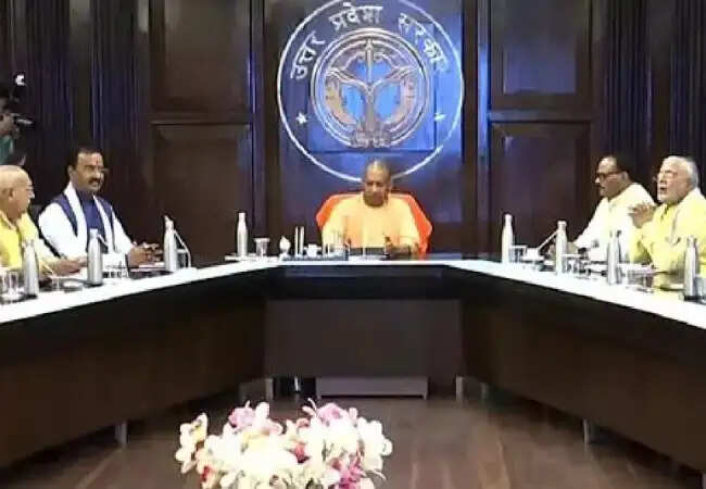 योगी कैबिनेट की बैठक में 37 प्रस्तावों पर लगी मुहर, किसानों के लिए MSP में बढ़ोतरी