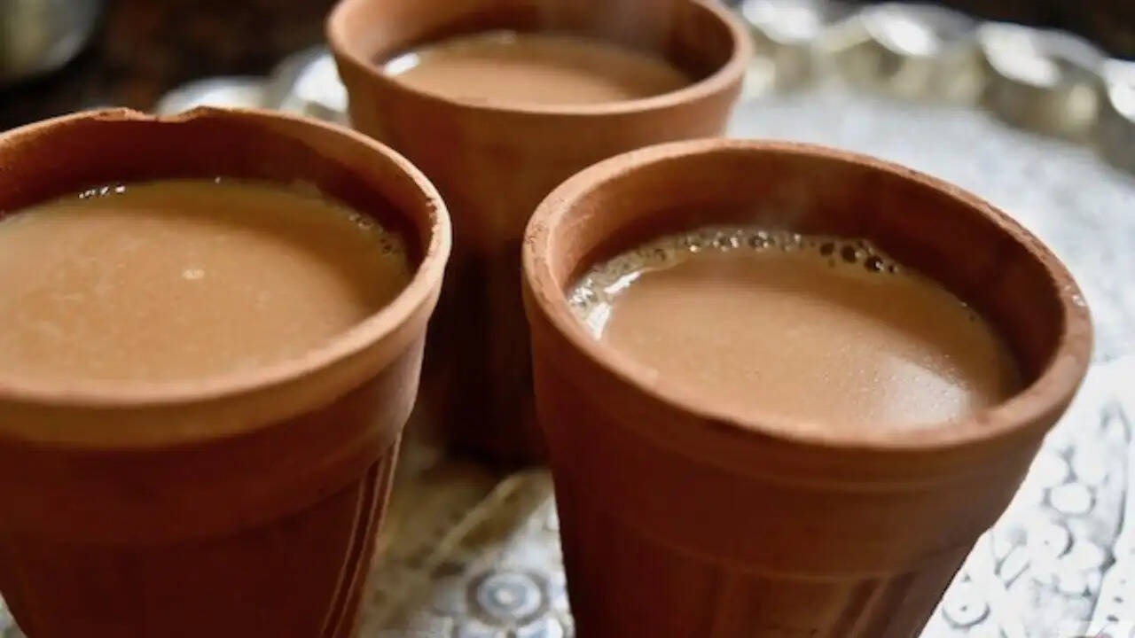 घर पर चाय बनाने के आसान तरीके: विभिन्न प्रकार की चाय का आनंद लें