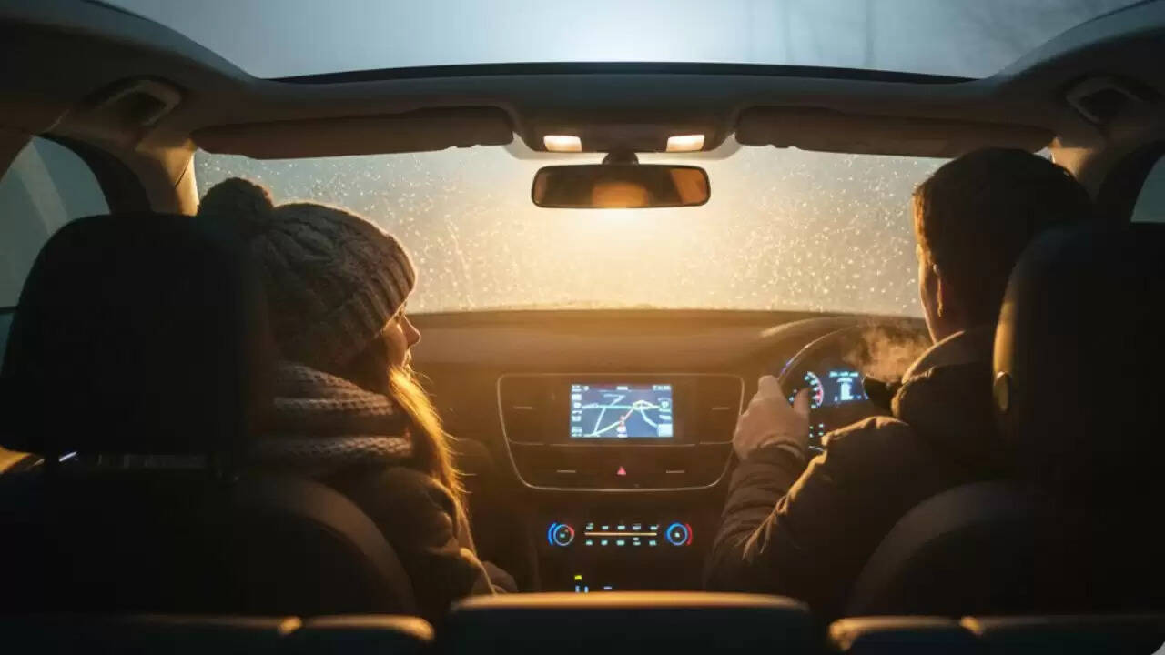 सर्दियों में सुरक्षित ड्राइविंग के लिए महत्वपूर्ण सुझाव