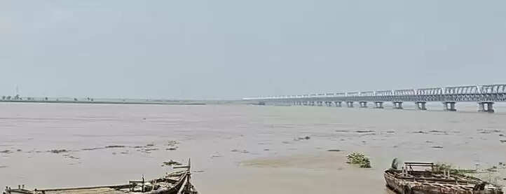 बिहार में भारी बारिश से बाढ़ की स्थिति, मौसम विभाग ने जारी किया अलर्ट