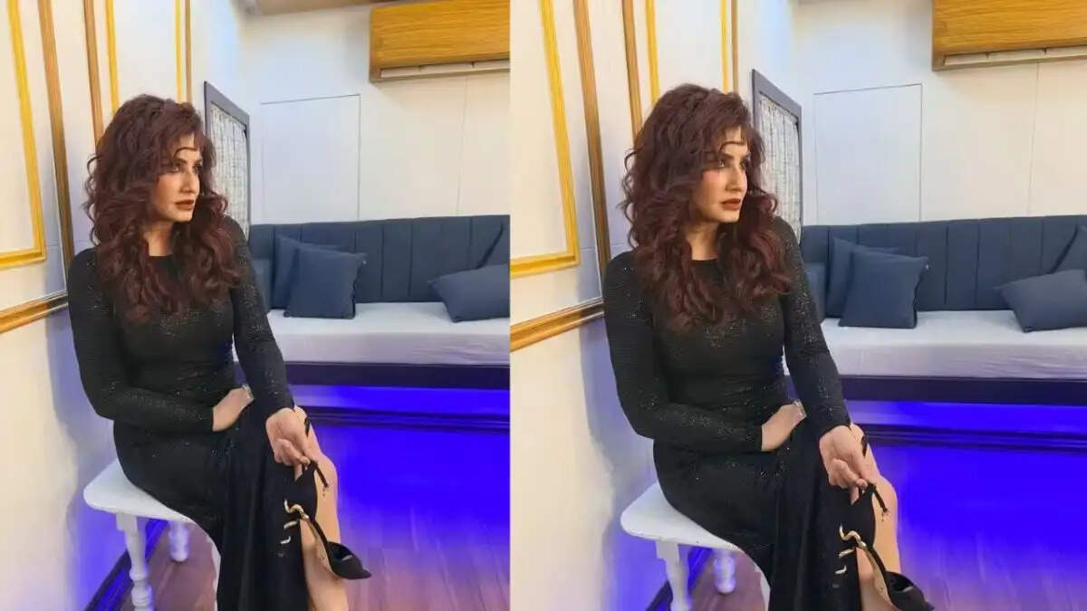 बॉलीवुड एक्ट्रेस ने अपने साले से की शादी: विवादों में घिरी प्रेम कहानी