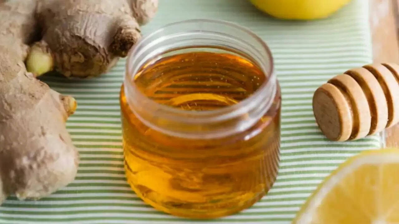 अदरक और शहद: सर्दी से लेकर हृदय स्वास्थ्य तक के लिए फायदेमंद मिश्रण