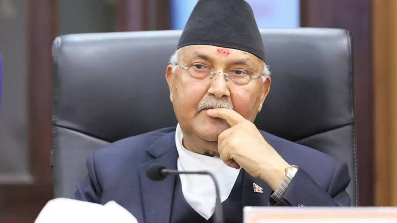 नेपाल में केपी शर्मा ओली का इस्तीफा: सोशल मीडिया बैन के खिलाफ उग्र प्रदर्शन