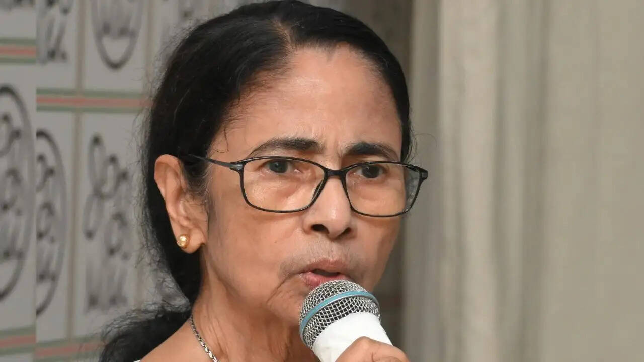 ममता बनर्जी के खिलाफ FIR: क्या है विवादित बयान का सच?
