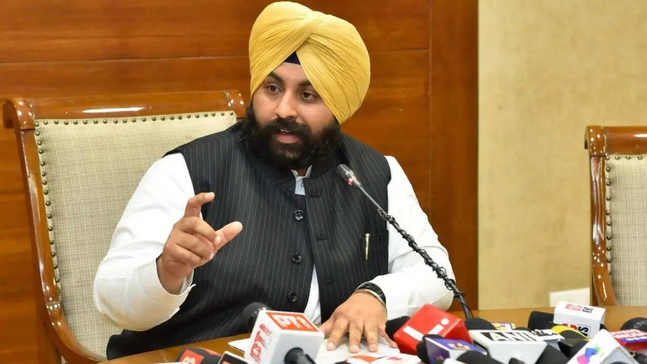 पंजाब में शिक्षा क्रांति: 400 करोड़ रुपये का डिजिटलीकरण प्रोजेक्ट