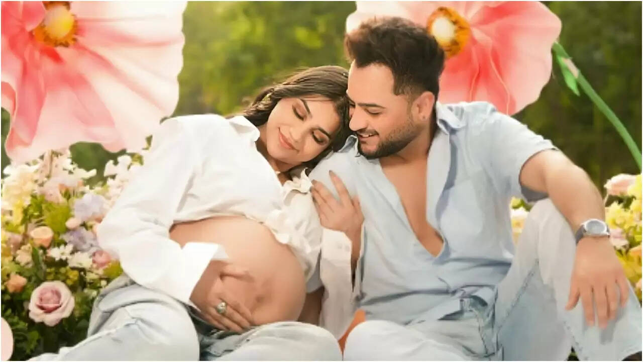 मिलिंद गाबा और प्रिया बेनीवाल ने जुड़वां बच्चों का स्वागत किया