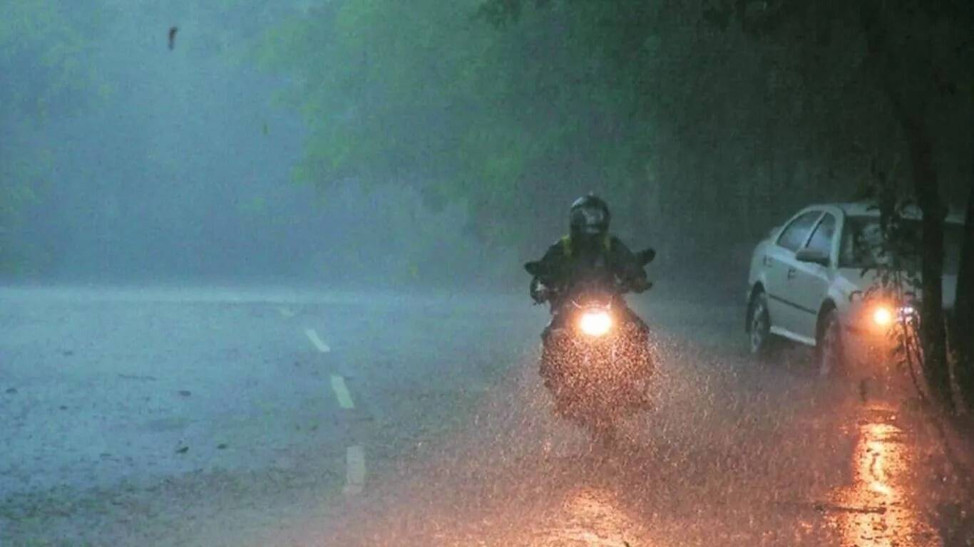 चंडीगढ़ में मॉनसून की बारिश ने तोड़े रिकॉर्ड, सुखना लेक का जलस्तर बढ़ा