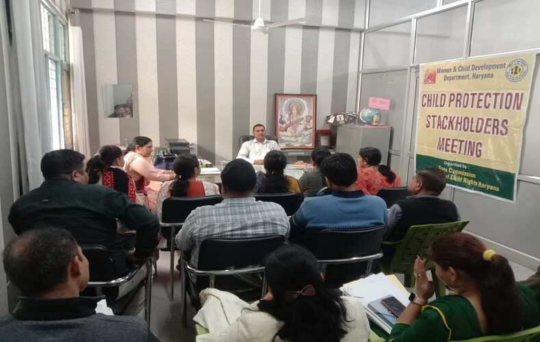 सिरसा: हरियाणा राज्य बाल संरक्षण आयोग के सदस्यों ने स्टेक होल्डर की ली बैठक