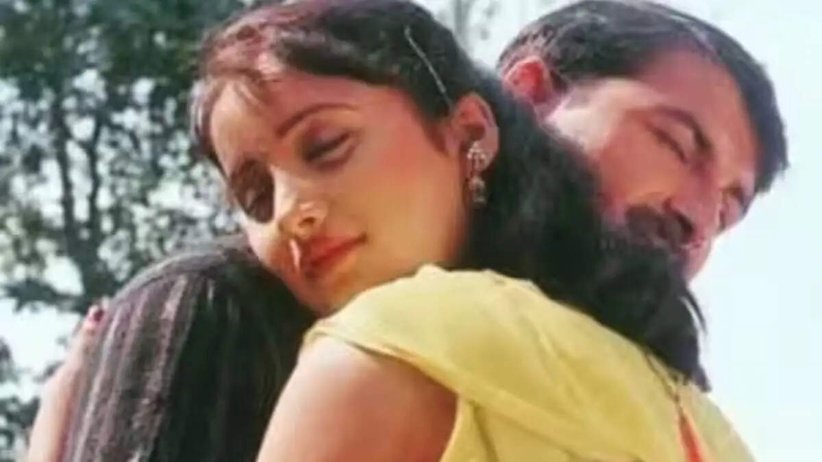 मनोज तिवारी की फिल्म ने 23 साल का रिकॉर्ड कायम किया