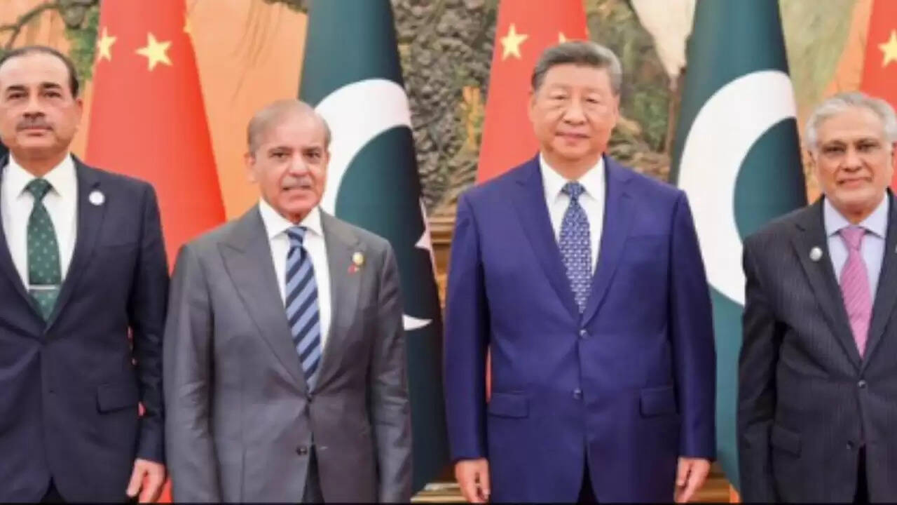 पाकिस्तान के मंत्री ने सीपीईसी की असफलता पर उठाए सवाल