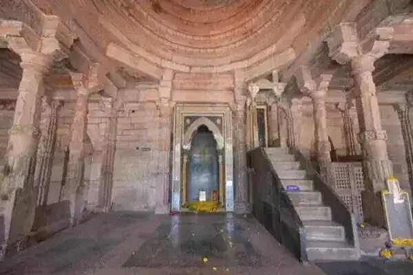 ASI की रिपोर्ट: कमाल मौला मस्जिद का निर्माण पुराने मंदिरों के अवशेषों से