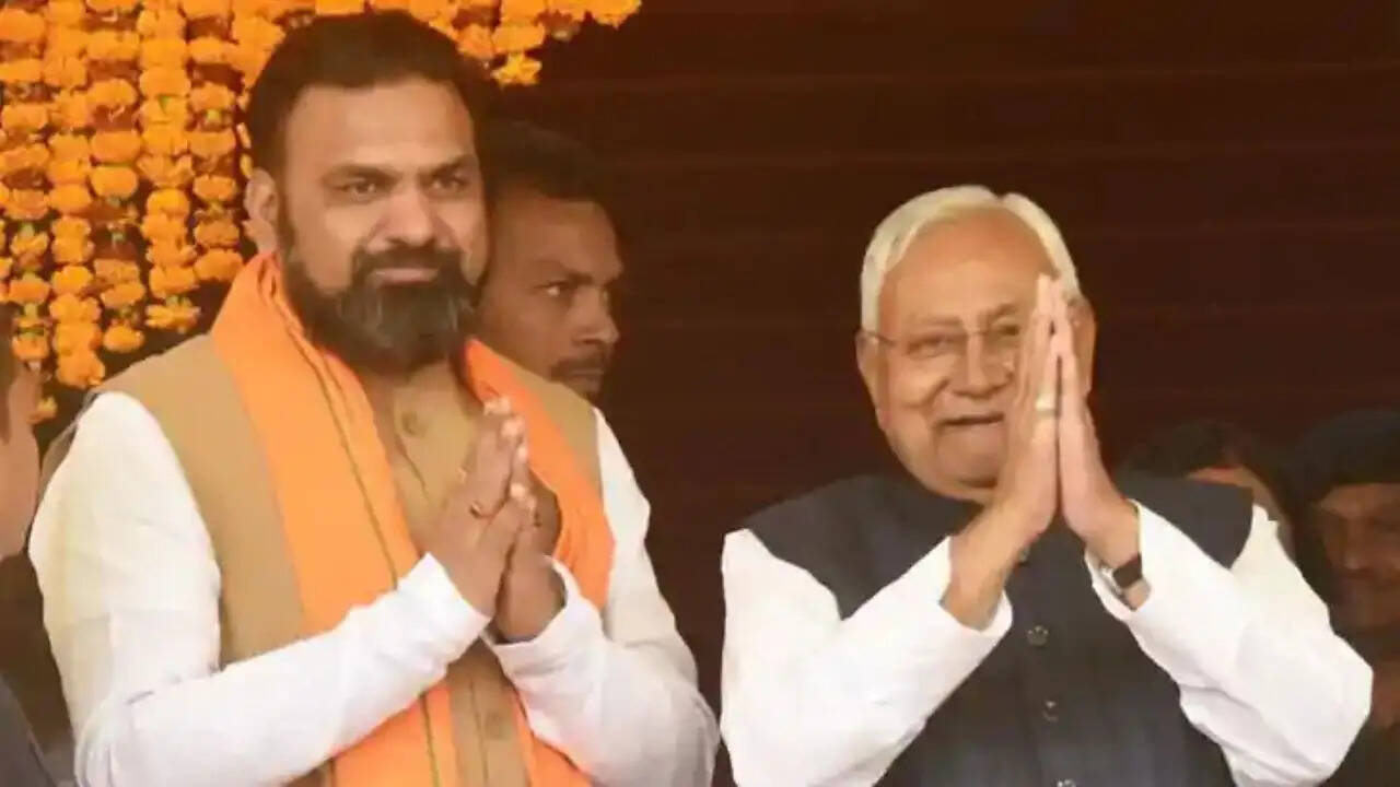 बिहार में सम्राट चौधरी बने नए मुख्यमंत्री, नीतीश कुमार का इस्तीफा