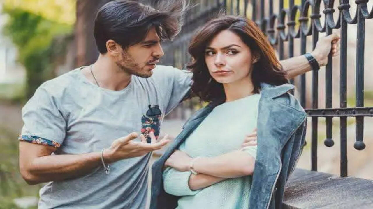 रिश्तों में गलतफहमियों से बचने के 3 महत्वपूर्ण टिप्स