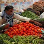 पाकिस्तान में टमाटर की कीमतें 700 रुपए प्रति किलो तक पहुंचीं, अफगानिस्तान से आपूर्ति बाधित