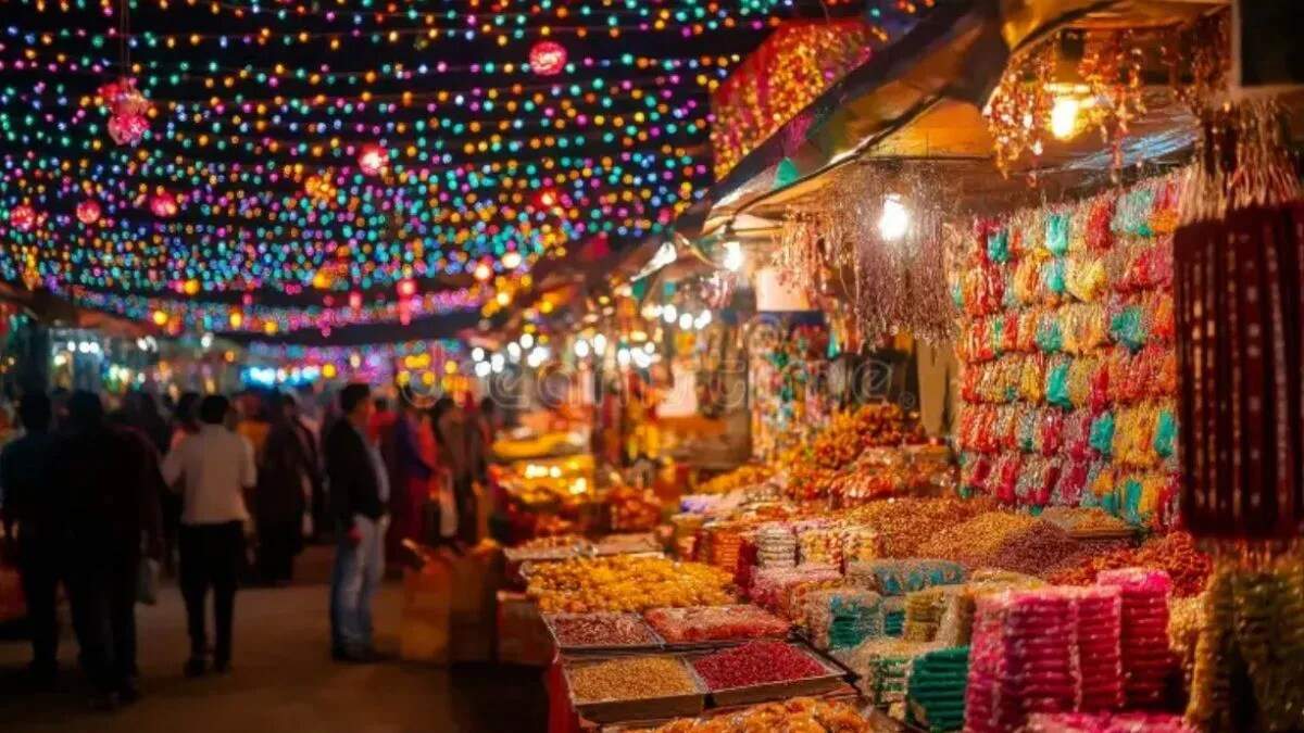 देव दीपावली: पूजा और खरीदारी का उत्सव