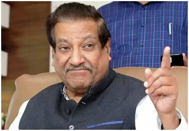 पृथ्वीराज चव्हाण का विवादास्पद बयान: क्या भारत में वेनेजुएला जैसी स्थिति होगी?