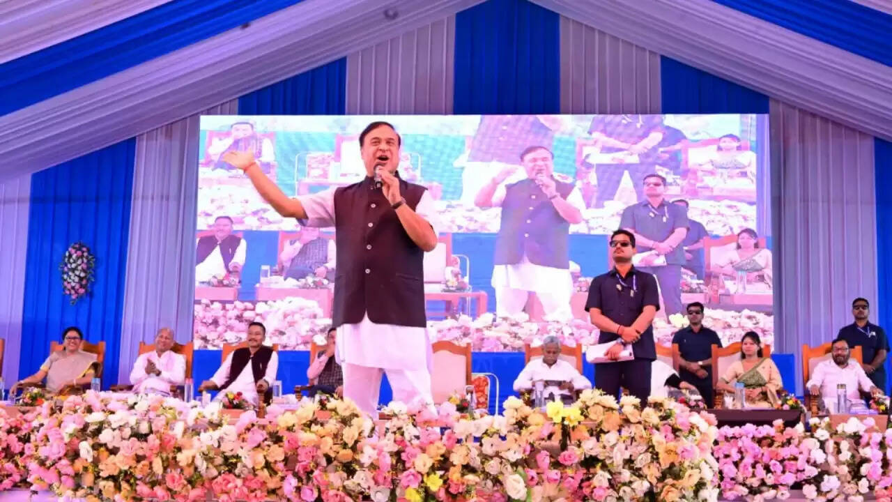 असम के मुख्यमंत्री हिमंत बिस्वा सरमा का बयान: 'मियां' समुदाय की एकजुटता पर जोर