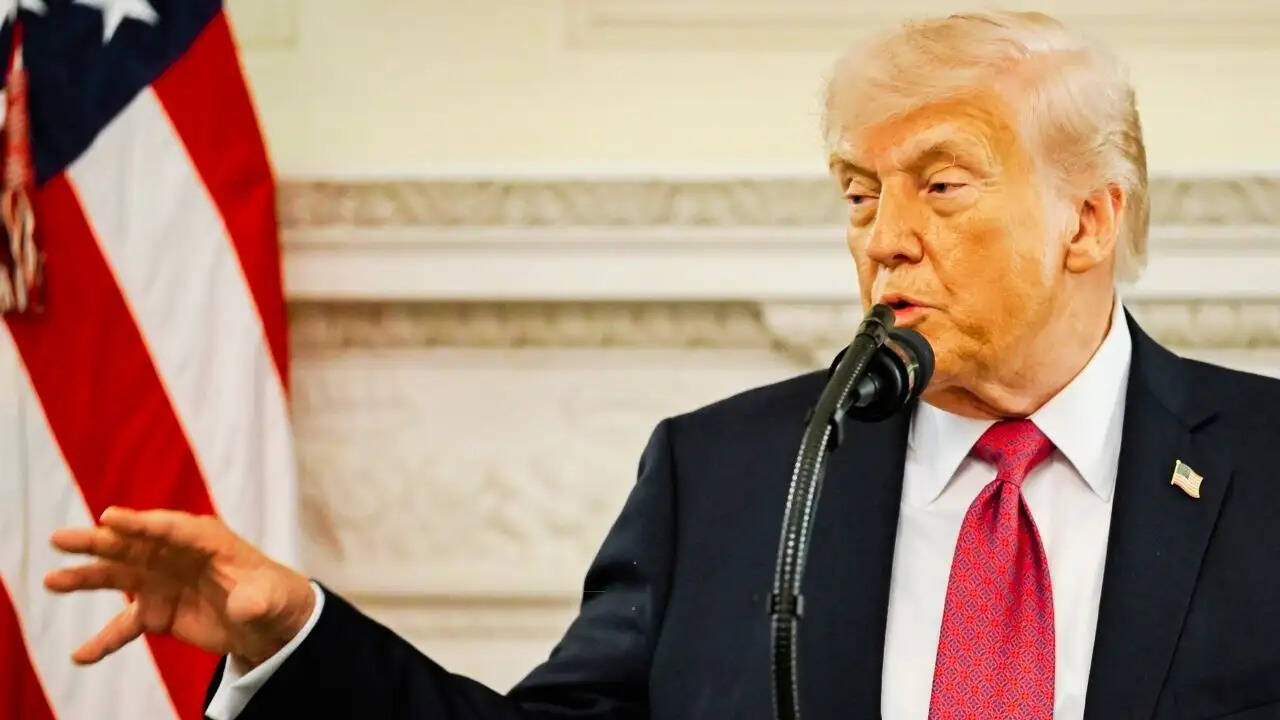 डोनाल्ड ट्रंप का विवादास्पद बयान: भारत और चीन को 'हेलहोल' कहा