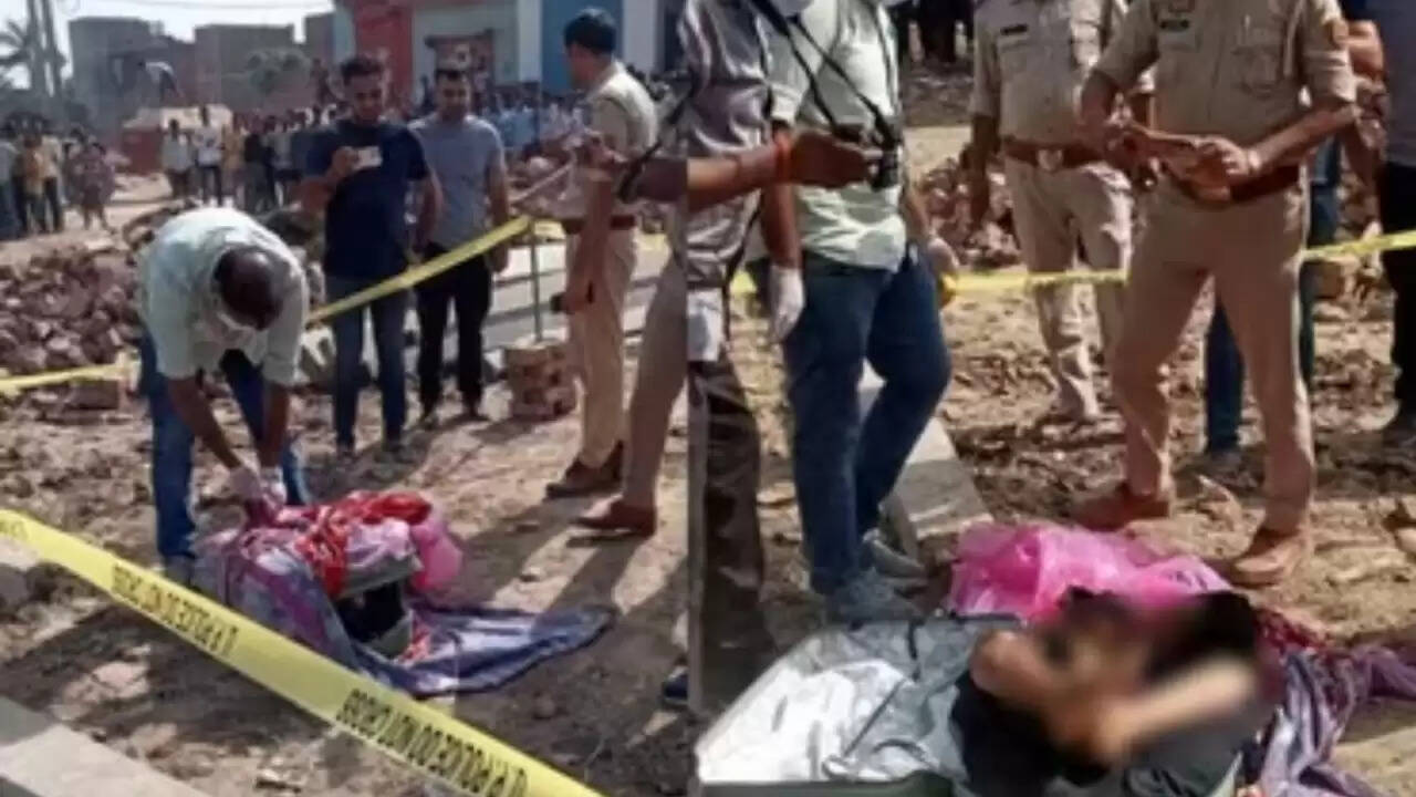 गाजियाबाद में सूटकेस से मिली महिला की लाश: हत्या की गुत्थी सुलझाने में जुटी पुलिस