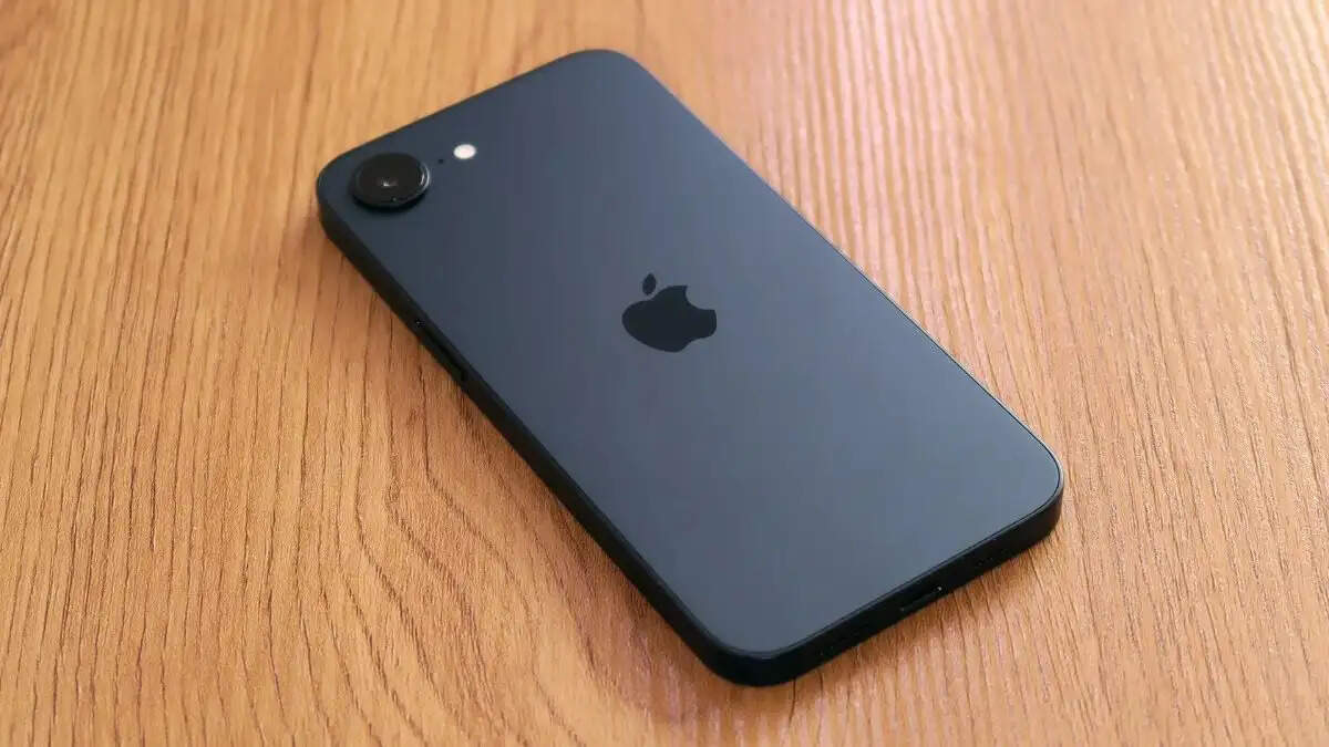 iPhone 17e की कीमत में कटौती: जानें इसके फीचर्स और परफॉर्मेंस