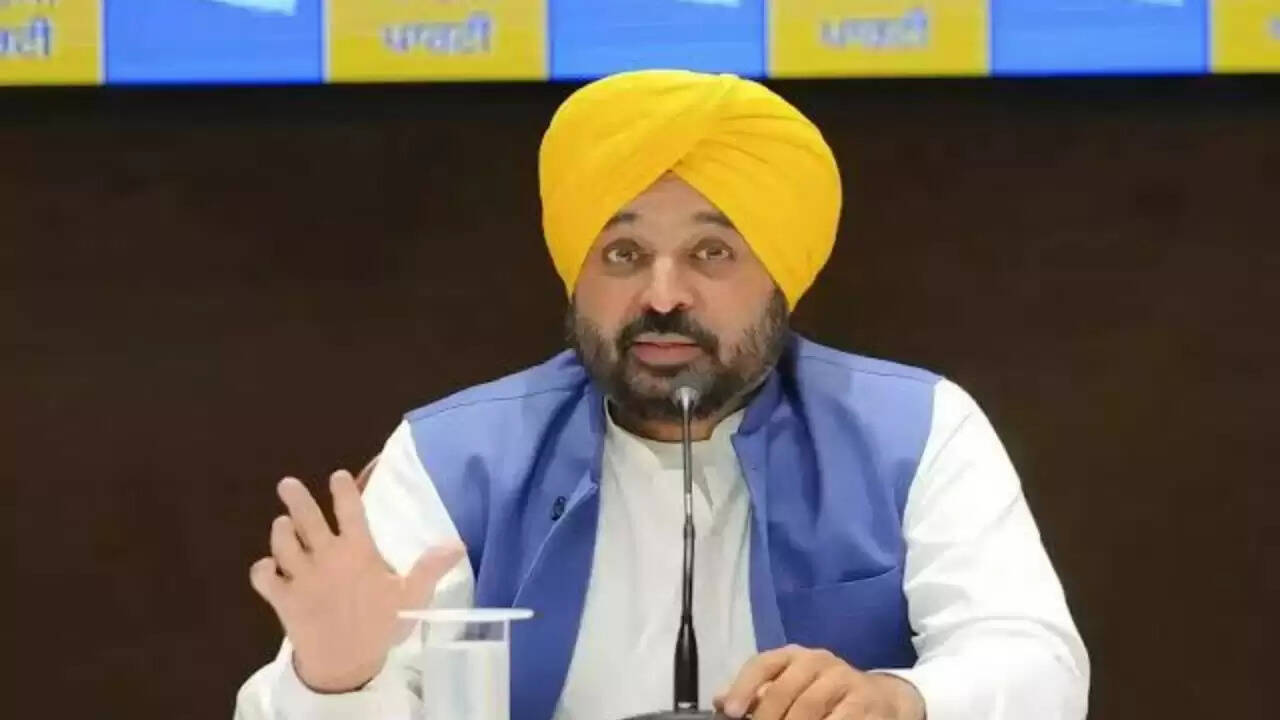 पंजाब में शिक्षा का नया युग: उद्यमिता को बढ़ावा देने वाला 'बिज़नेस क्लास' कार्यक्रम