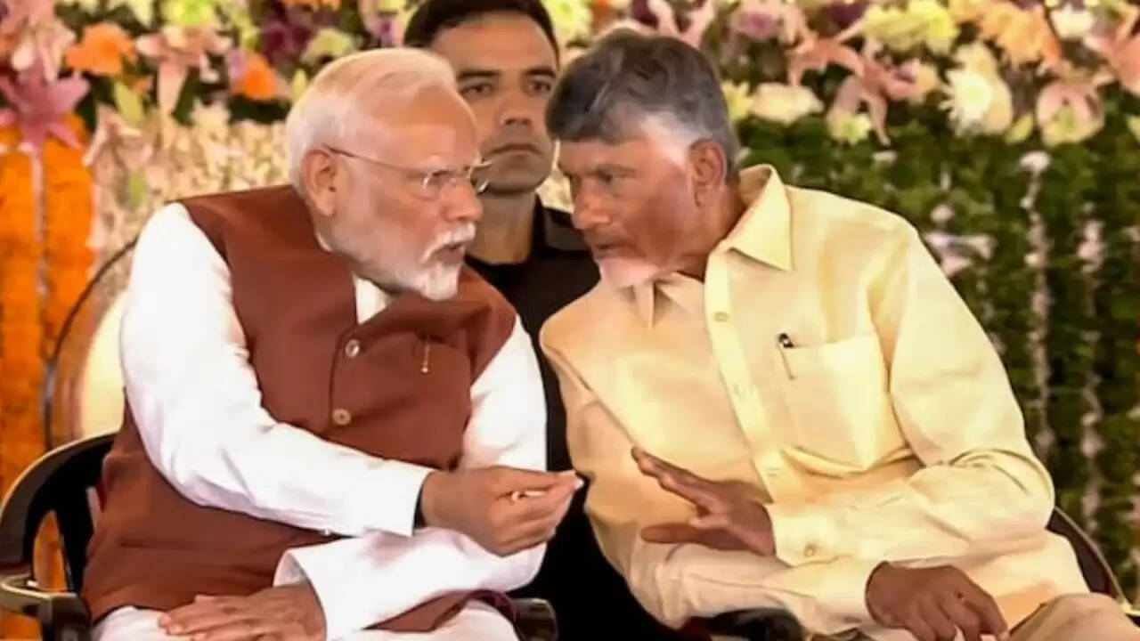 चंद्रबाबू नायडू की 500 रुपये के नोटों को बंद करने की मांग
