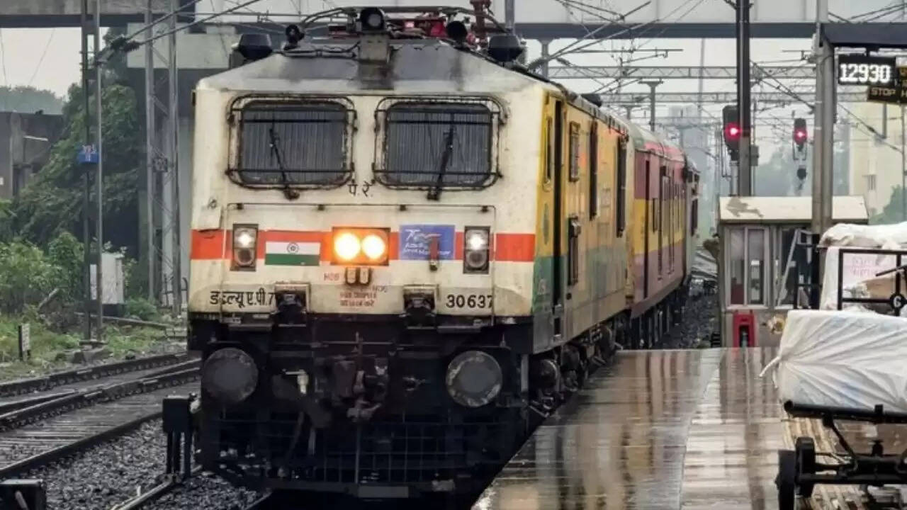 भारतीय रेलवे की नई छूट योजना: त्योहारों में यात्रा पर 20% बचत