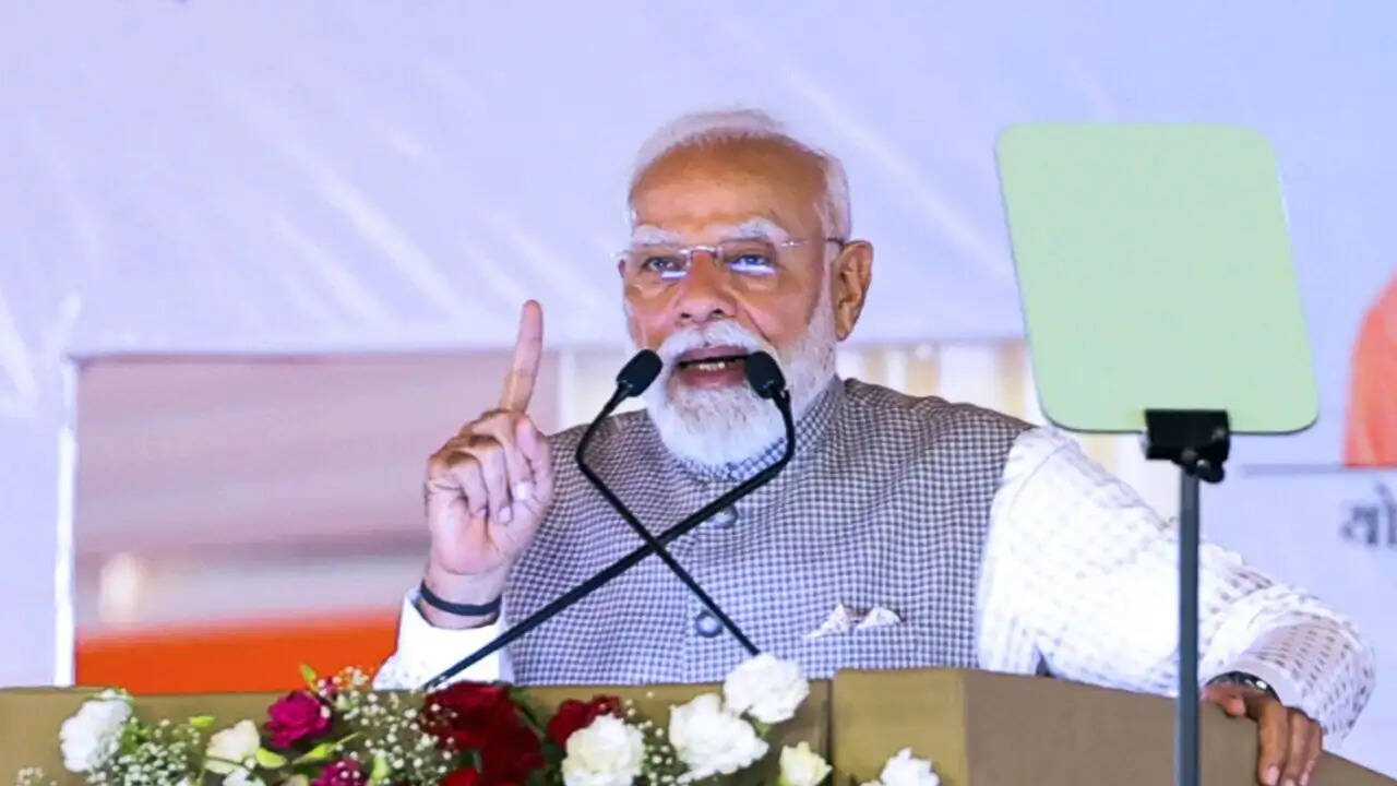 प्रधानमंत्री मोदी ने 'मन की बात' में वैश्विक संकट पर चर्चा की