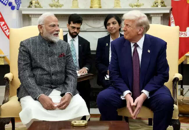 डोनाल्ड ट्रंप का भारत-अमेरिका व्यापार पर बड़ा बयान, शेयर बाजार में सकारात्मक प्रभाव