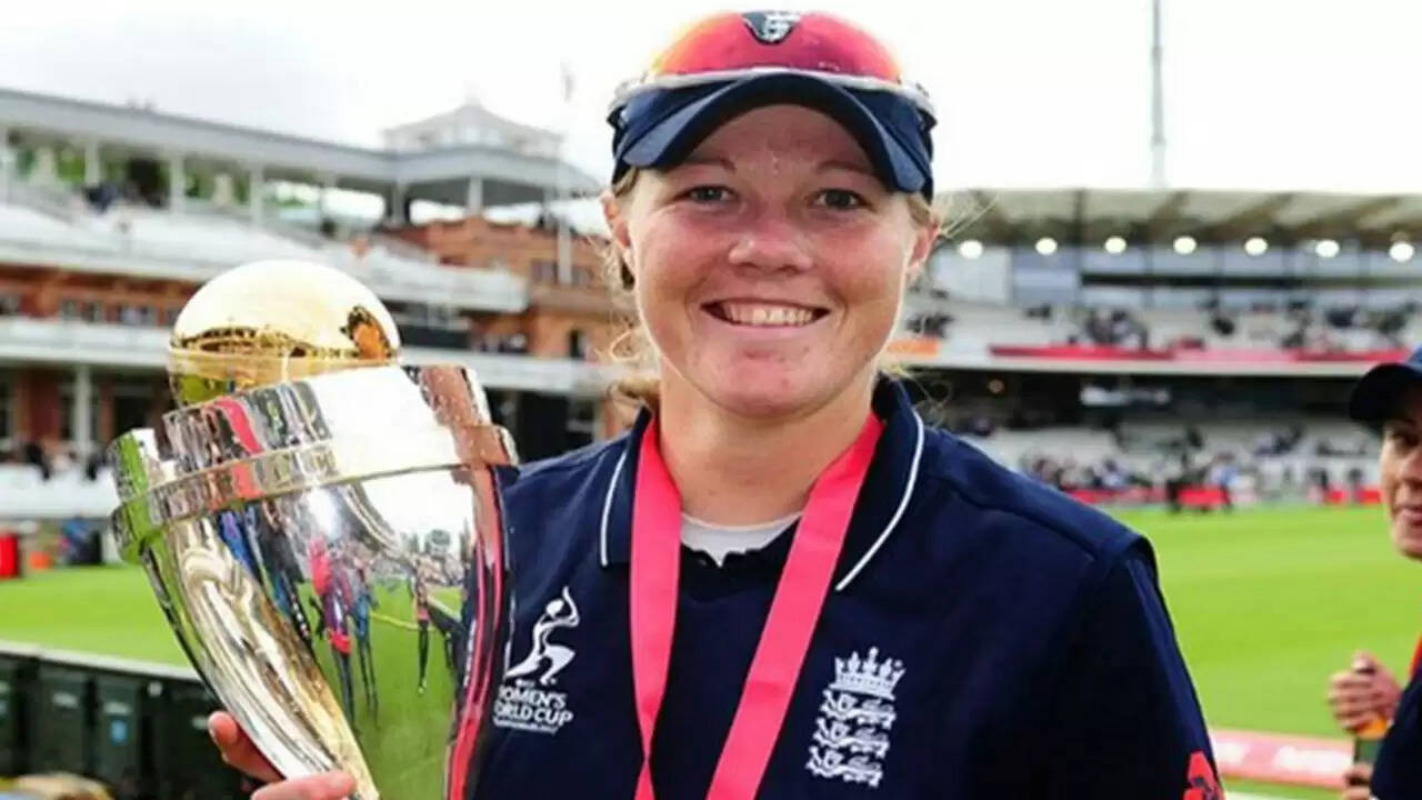 RCB ने WPL 2026 के लिए पहली महिला कोच की नियुक्ति की