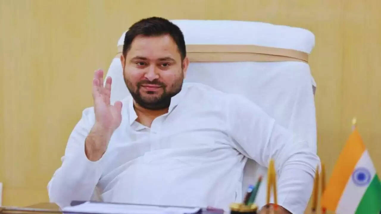 तेजस्वी यादव का बड़ा ऐलान: आरजेडी सभी 243 सीटों पर लड़ेगी चुनाव