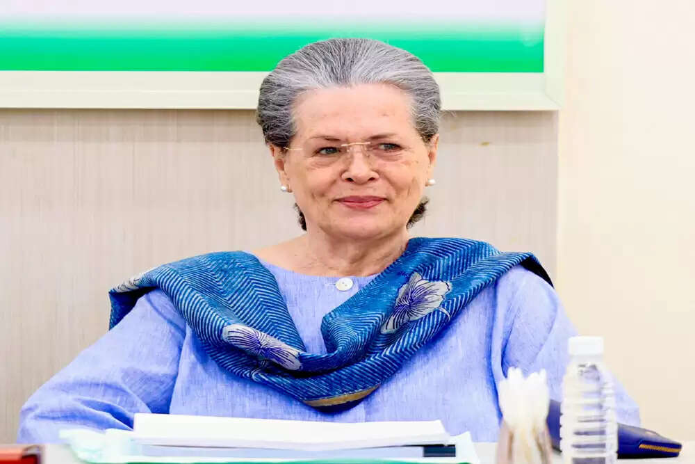 सोनिया गांधी ने ईरान के समर्थन में उठाई आवाज, इजराइल की नीतियों की आलोचना