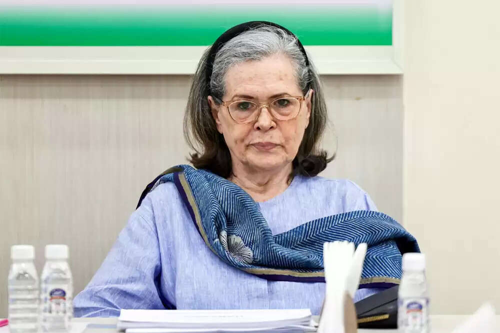 सोनिया गांधी का मनरेगा पर सरकार पर हमला, रोजगार के अधिकार की रक्षा की मांग