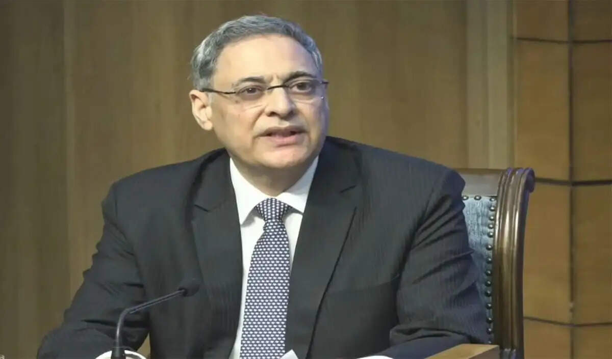 भारत ने पश्चिम एशिया से 11 लाख यात्रियों को सुरक्षित निकाला