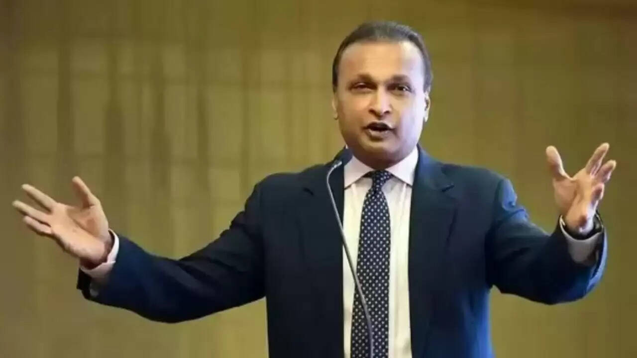 अनिल अंबानी के खिलाफ ED का लुकआउट नोटिस, विदेश यात्रा पर रोक