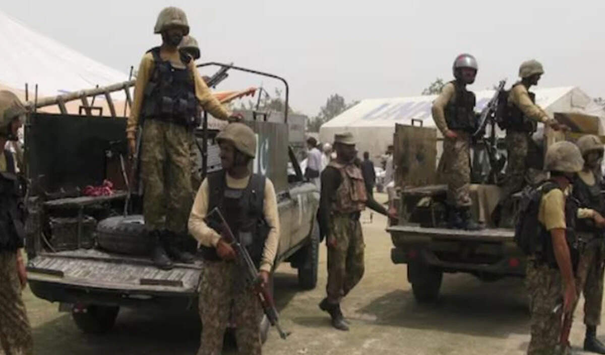 पाकिस्तान में बलूच पुरुषों की लाशें मिलने से बढ़ी चिंता