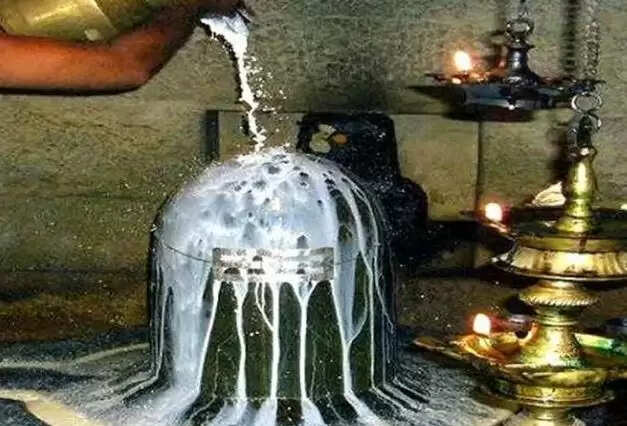 सावन 2025 में रुद्राभिषेक की तिथियाँ और पूजा विधि