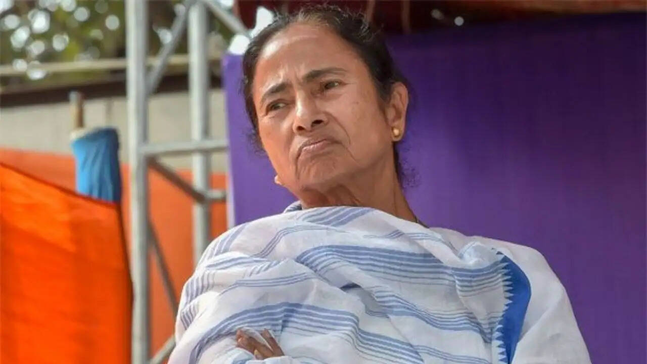 क्या ममता बनर्जी अपनी पार्टी में बढ़ती नाराजगी को संभाल पाएंगी?