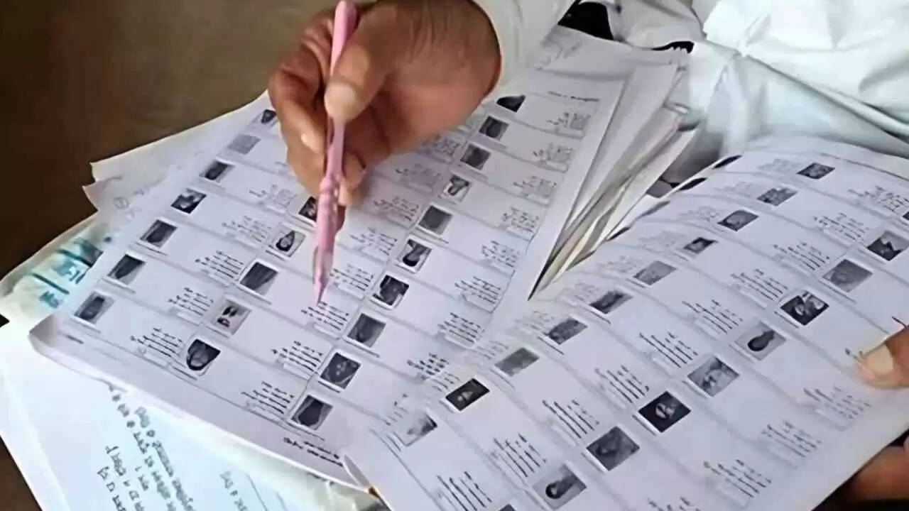 पश्चिम बंगाल में शिक्षक की आत्महत्या: क्या है इसके पीछे का कारण?